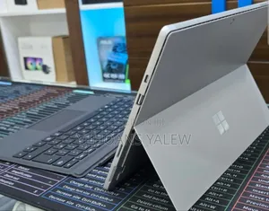 New Laptop Microsoft Surface Pro 7 8GB Intel Core i5 SSD 256GB