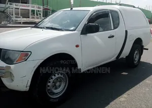 Mitsubishi L200 2009 White
