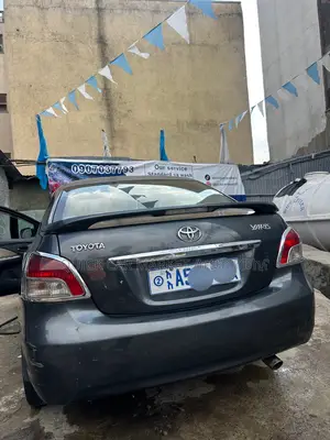 Toyota Yaris 1.0 2006 Gray