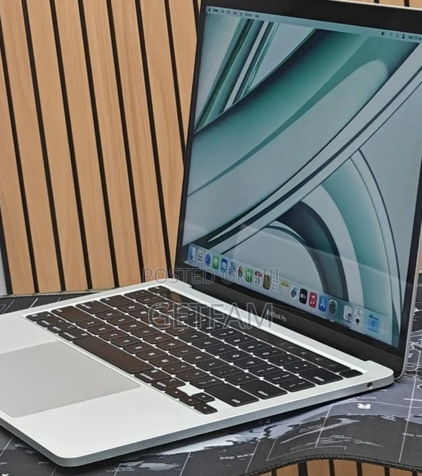 New Laptop Apple MacBook Air 2022 M2 8GB Intel Core M2 SSD 256GB