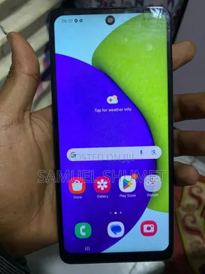 Photo - Samsung Galaxy A52 128 GB Black