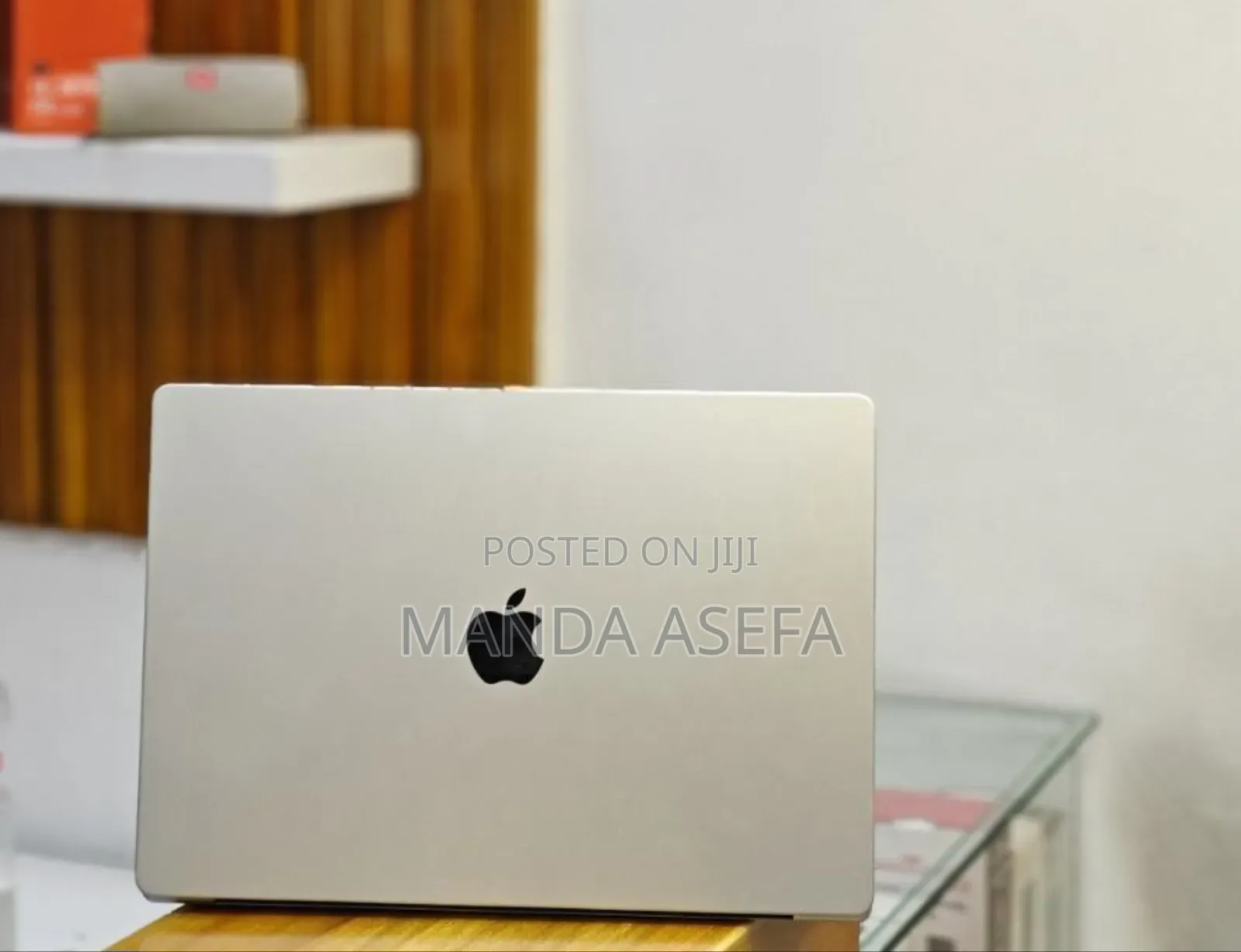 New Laptop Apple MacBook Pro M1 16GB Apple M1 Pro SSD 512GB