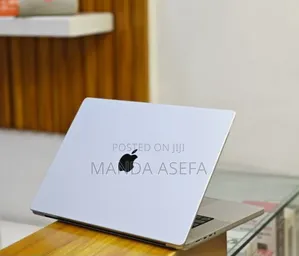 New Laptop Apple MacBook Pro M1 16GB Apple M1 Pro SSD 512GB