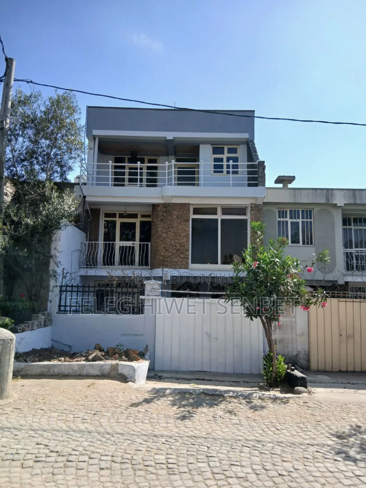 Furnished 4bdrm House in አአ, Bole for sale