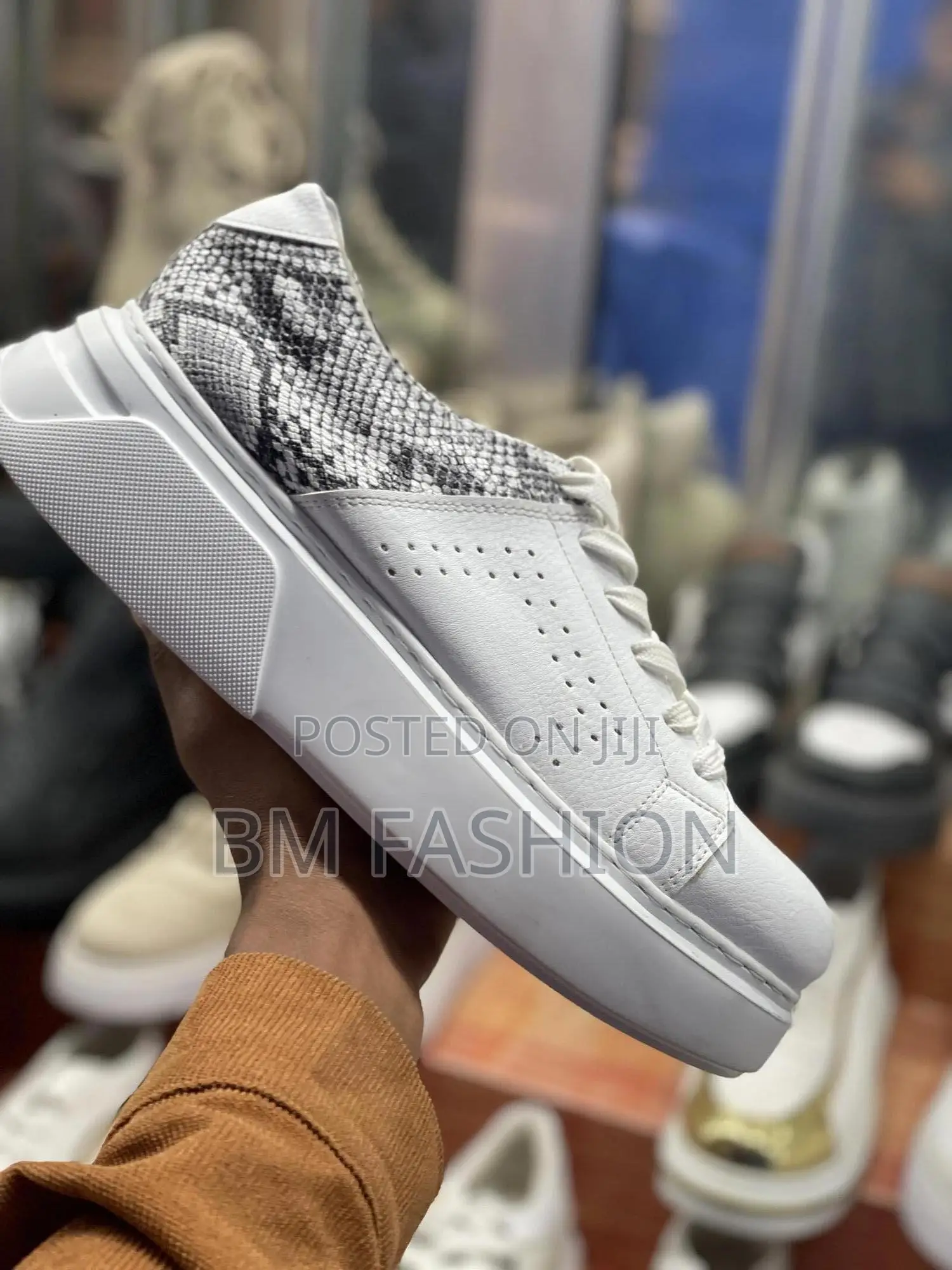 Chekich Classic White Sneakers (With Free Delivery)