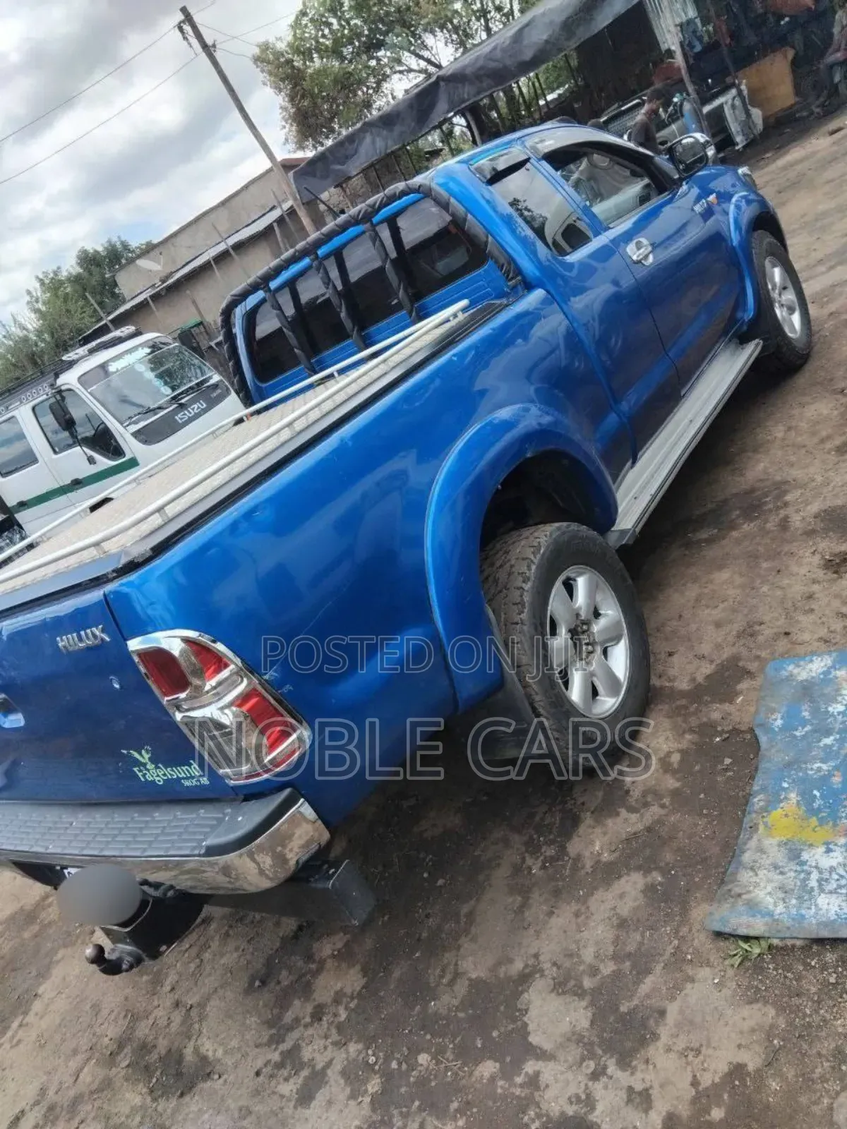 Toyota Hilux 2010 Blue