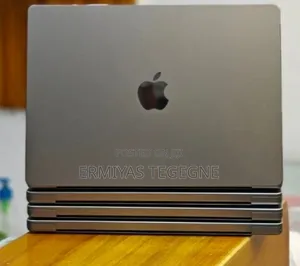 New Laptop Apple MacBook Pro M1 32GB AMD Ryzen 5 SSD 512GB