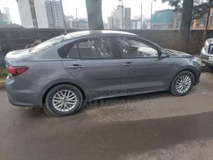 Kia Rio 2020 Gray