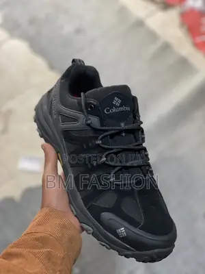 Columbia Vibram Trail Shoes - All Black Outdoor Hiking Sneakers