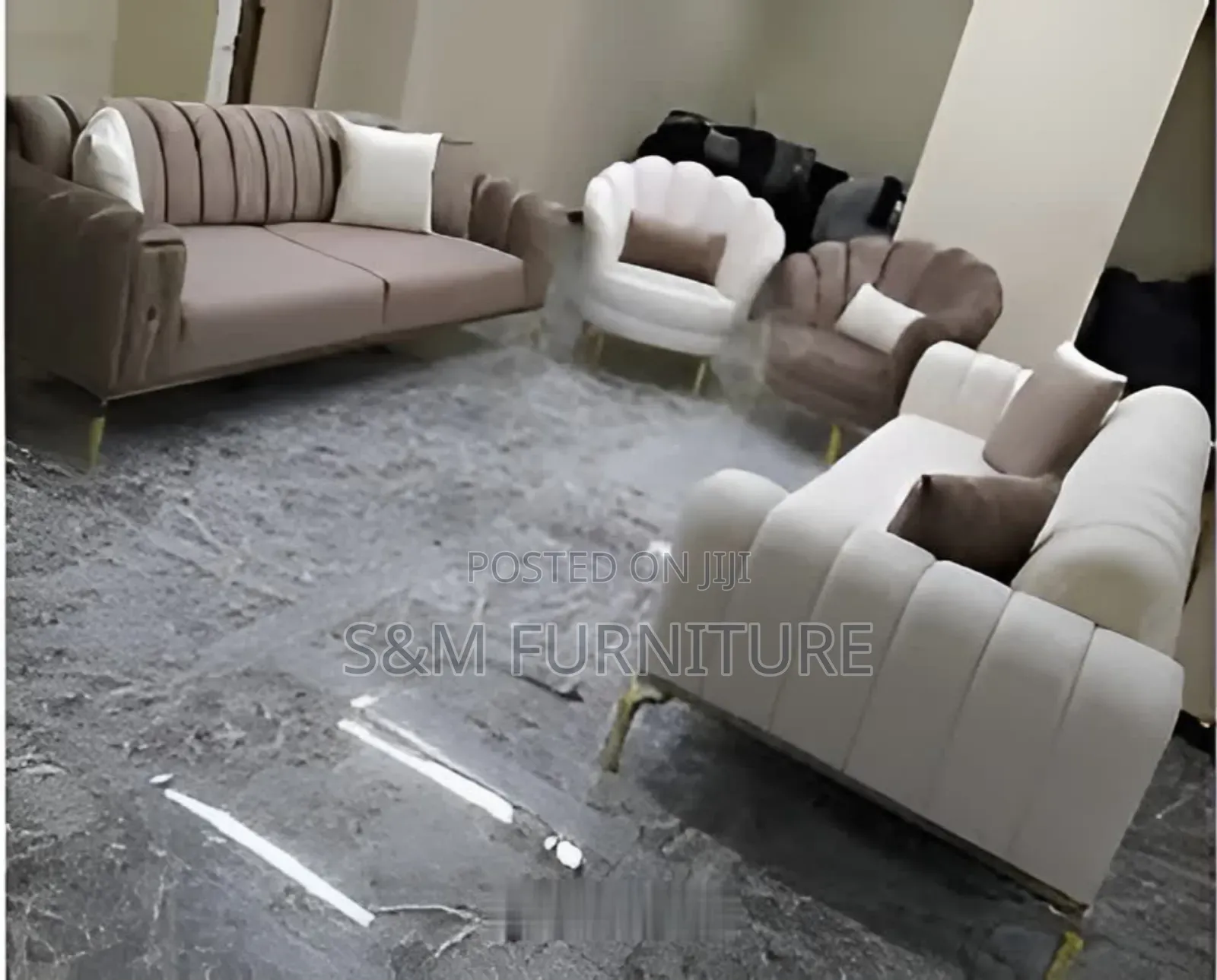8 Seater Sofa With Premium Distinction. ሶፋ