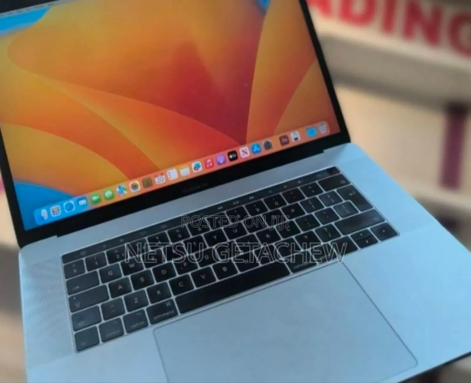 New Laptop Apple MacBook Pro 2017 16GB Intel Core I7 SSD 512GB