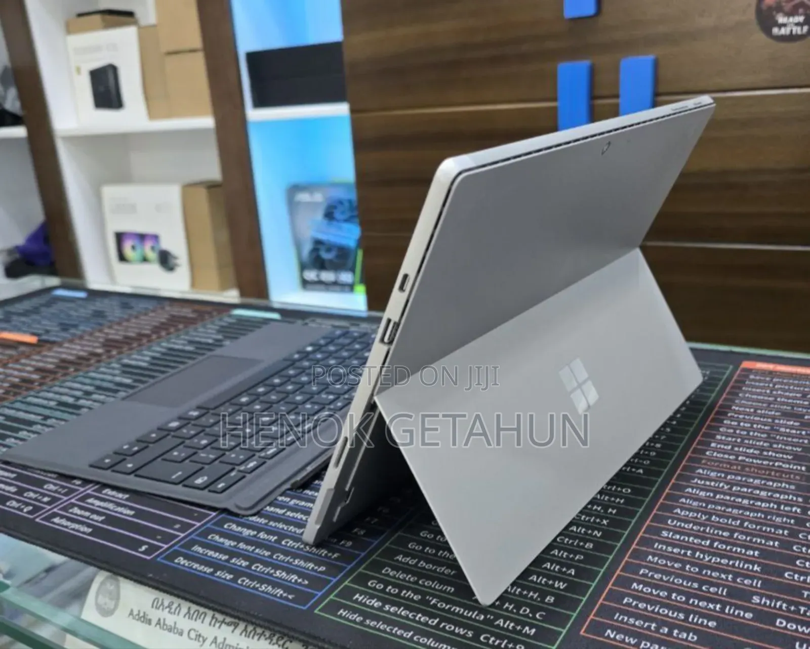 New Laptop Microsoft Surface Pro 7 8GB Intel Core I5 SSD 256GB