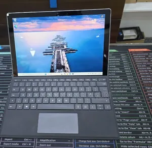 New Laptop Microsoft Surface Pro 7 8GB Intel Core I5 SSD 256GB