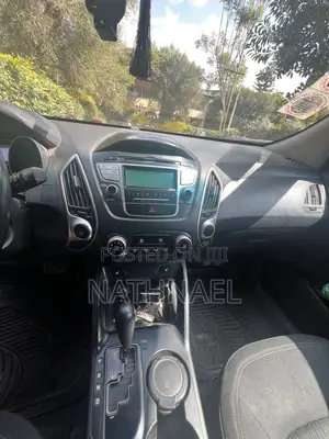 Hyundai Tucson GLS FWD 2012 Silver