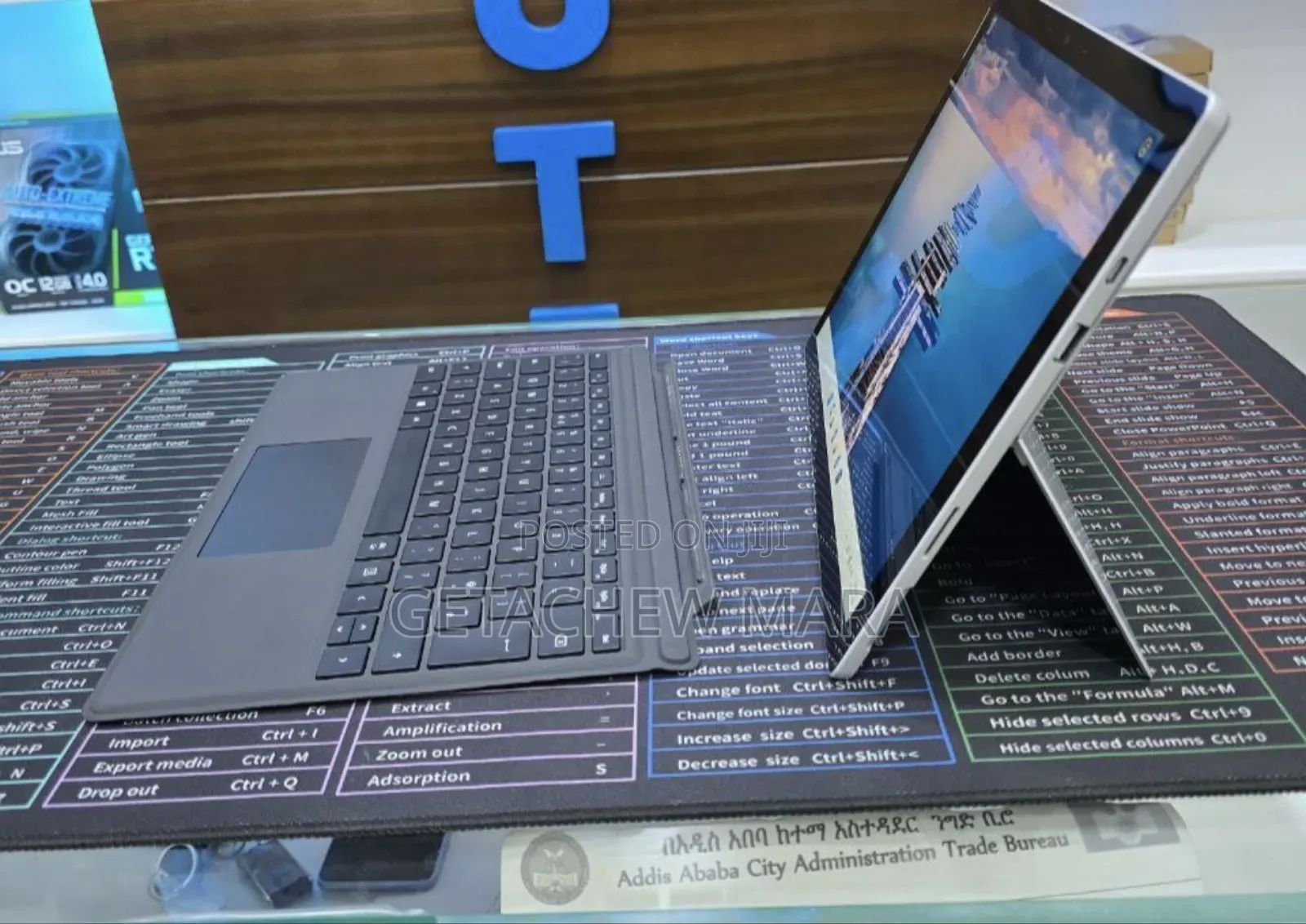 New Laptop Microsoft Surface Pro 7 8GB Intel Core I5 SSD 256GB