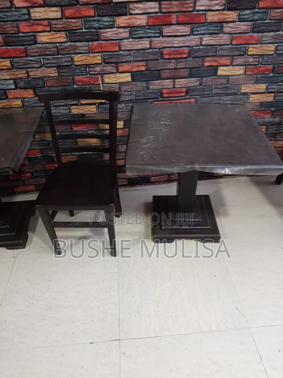 Café Table and Chair Set ( 5,4)