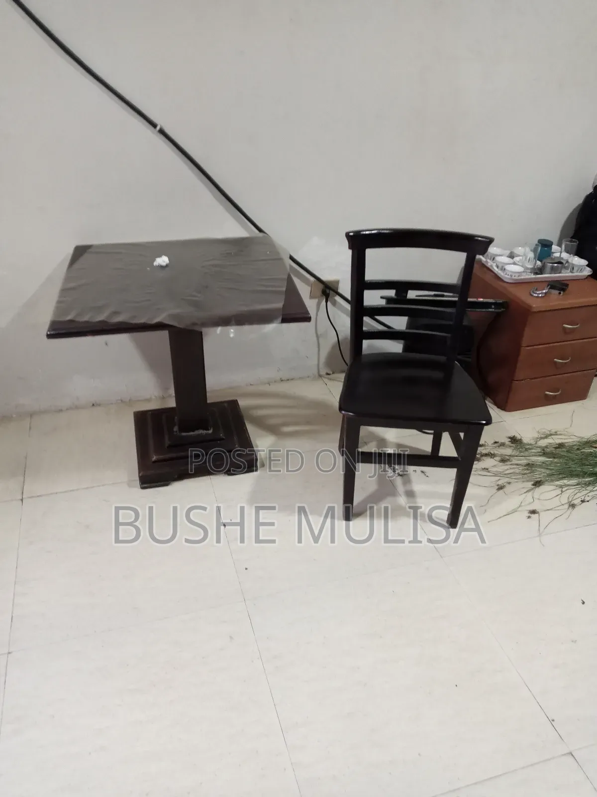 Café Table and Chair Set ( 5,4)
