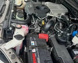 Toyota Hilux 2020 Gold