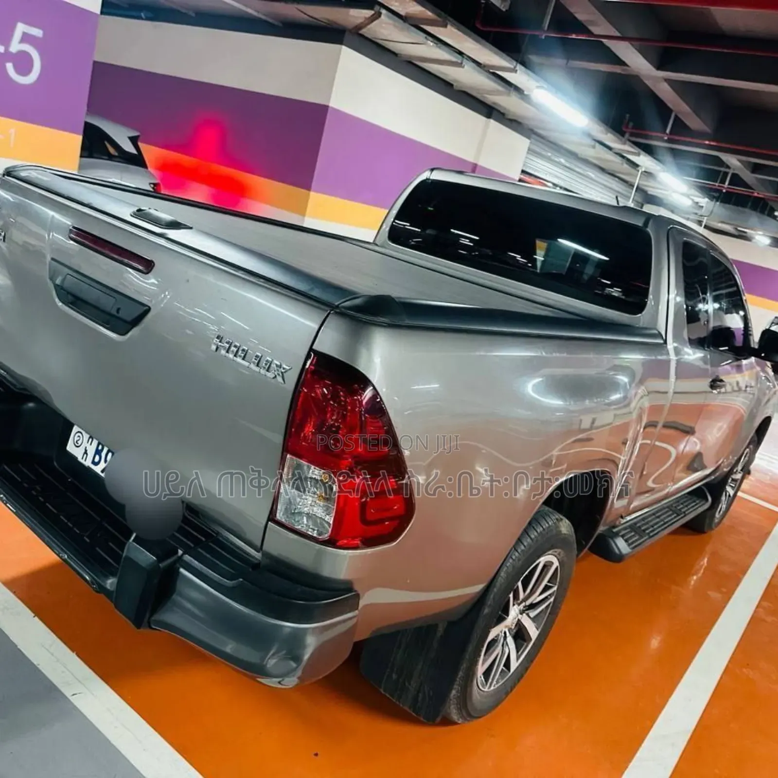 Toyota Hilux 2020 Gold