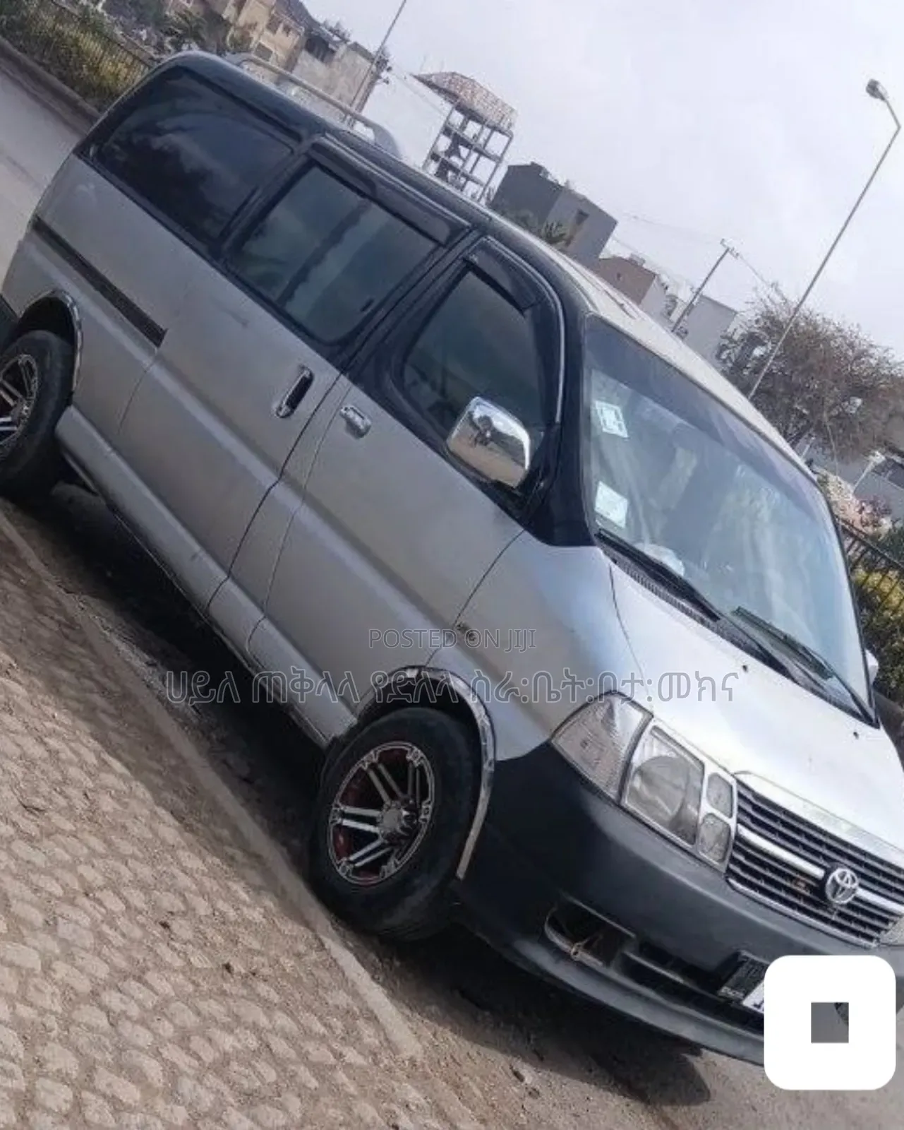 Toyota HiAce 2011 Silver