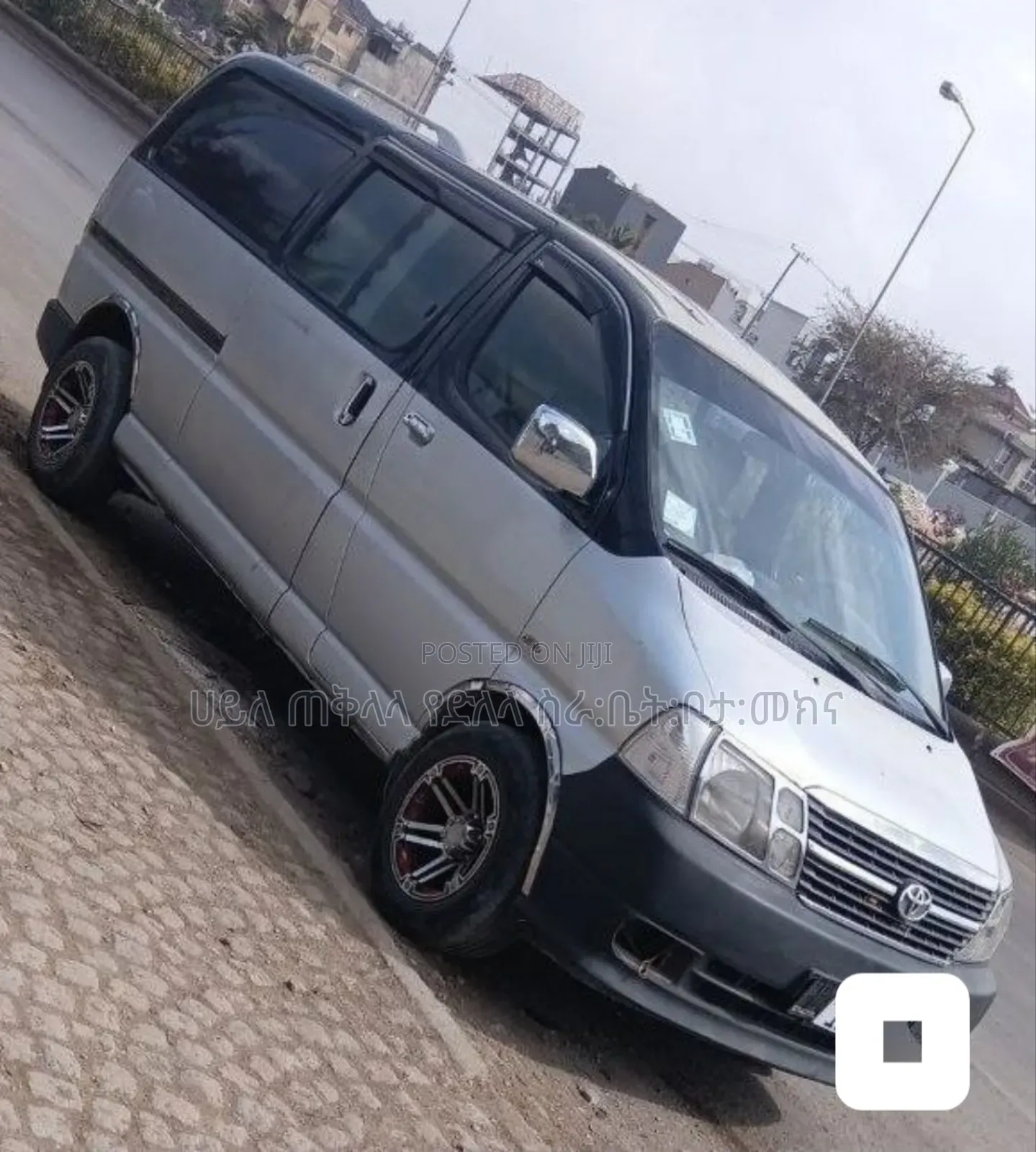 Toyota HiAce 2011 Silver