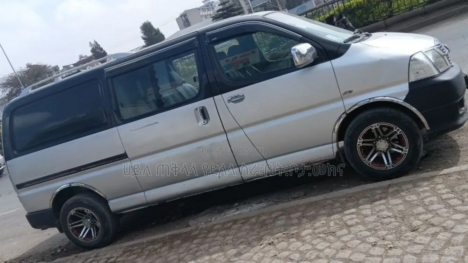 Toyota HiAce 2011 Silver