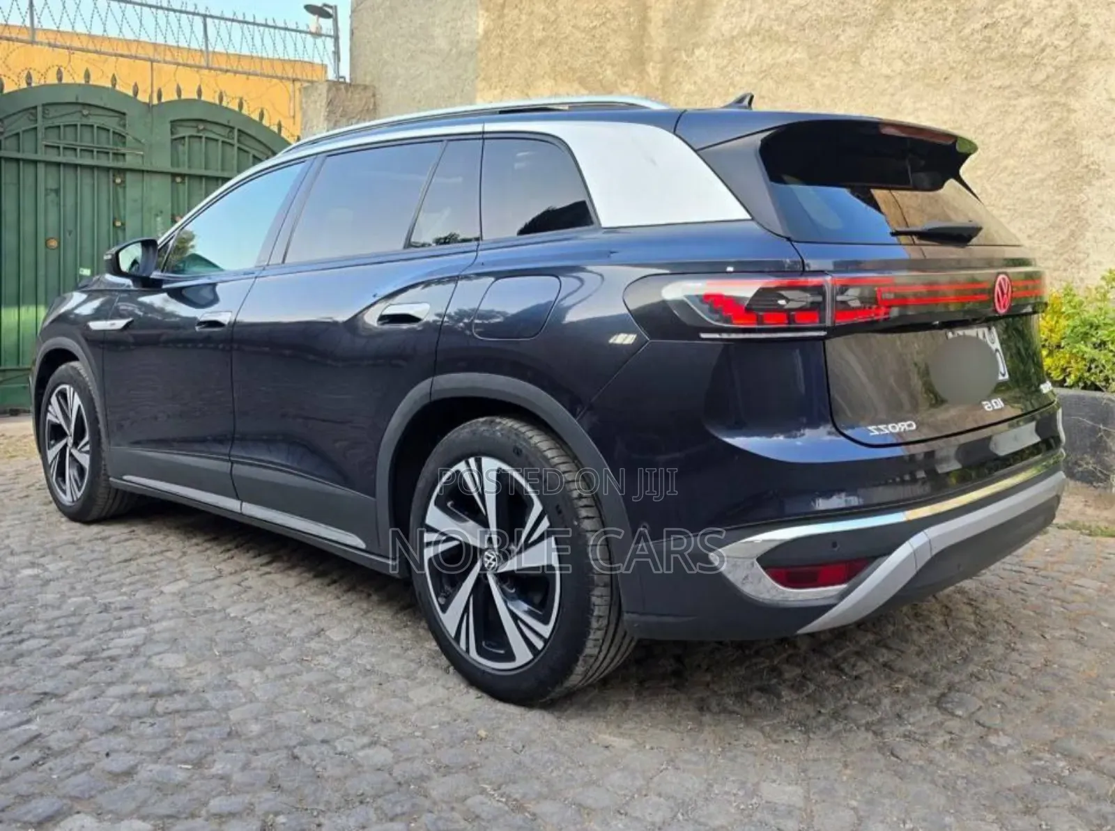 Volkswagen ID.6 2023 Blue