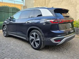 Volkswagen ID.6 2023 Blue