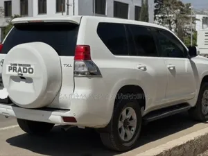 Toyota Land Cruiser Prado 2015 White