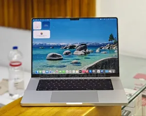 New Laptop Apple MacBook Pro M1 16GB Apple M1 Pro SSD 512GB