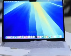 New Laptop Apple MacBook Air 2025 M4 15-inch 16GB Apple M4 SSD 256GB