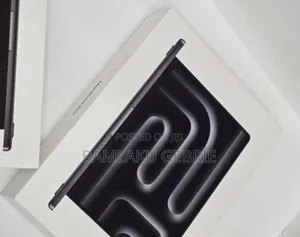 New Laptop Apple Macbook Pro 2025 M5 14-inch 16GB Apple M5 SSD 512GB