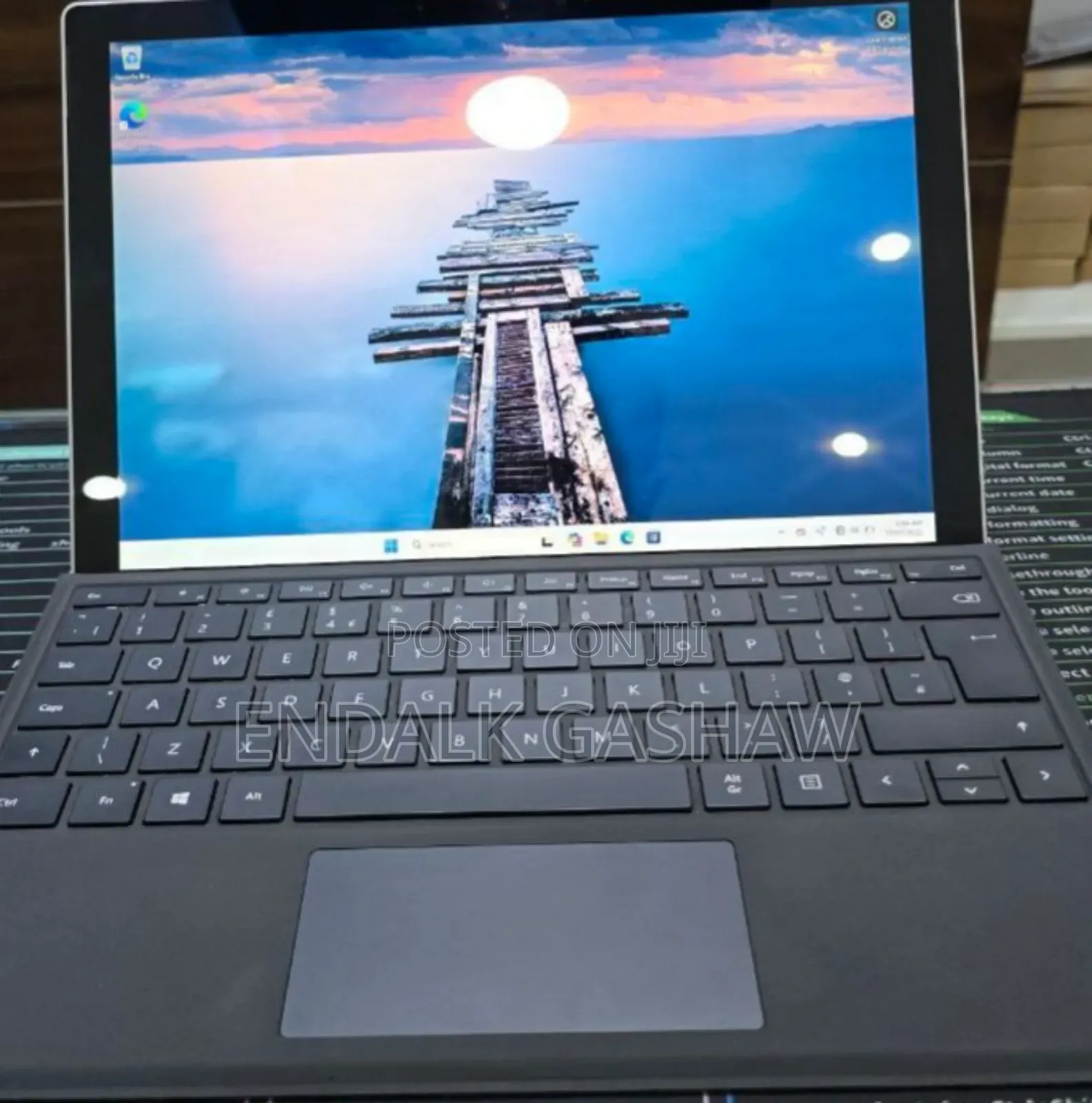New Laptop Microsoft Surface Pro 7 8GB Intel Core I5 SSD 256GB