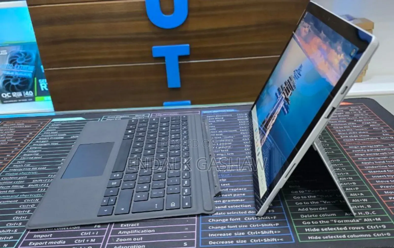 New Laptop Microsoft Surface Pro 7 8GB Intel Core I5 SSD 256GB
