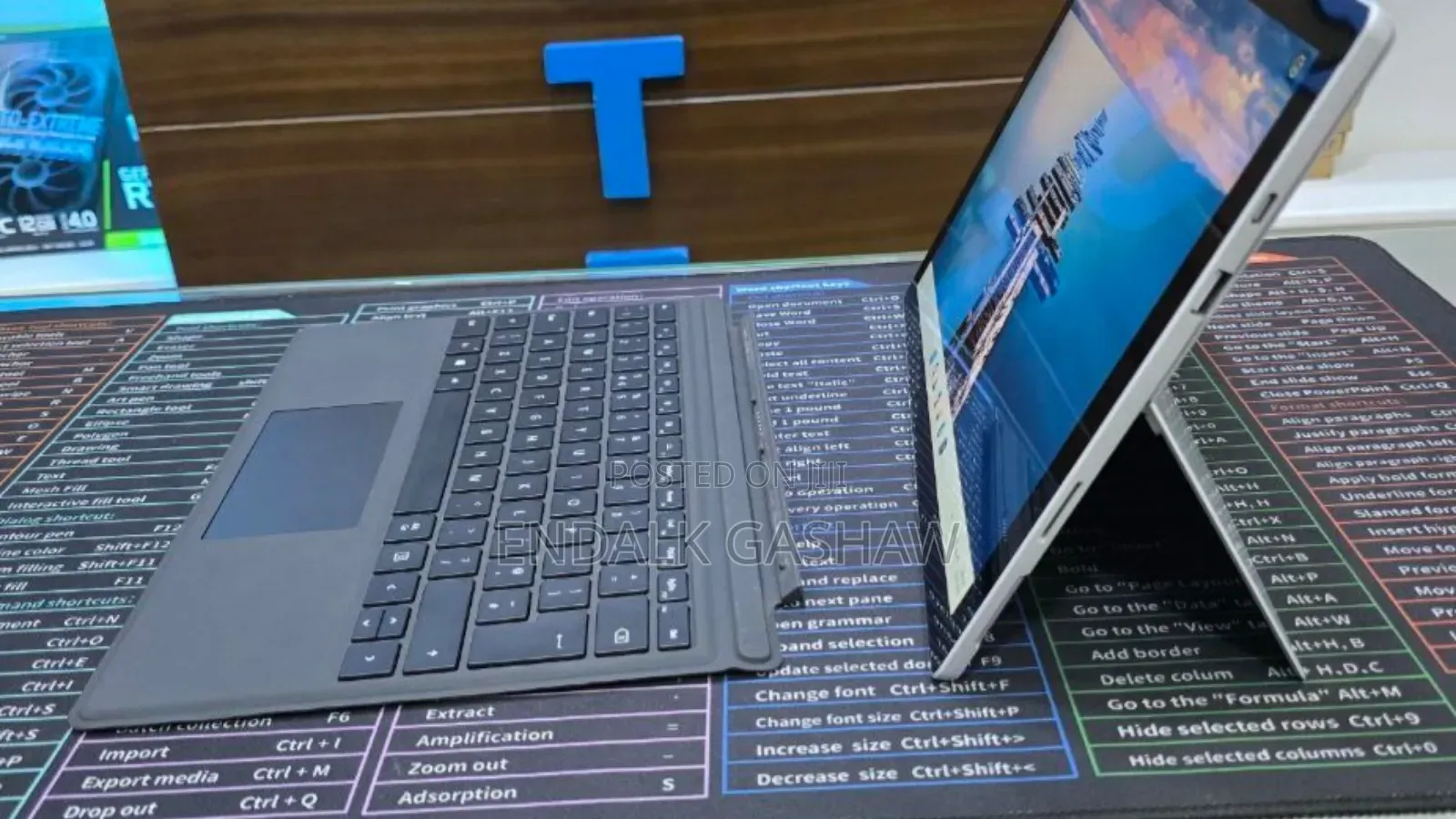 New Laptop Microsoft Surface Pro 7 8GB Intel Core I5 SSD 256GB
