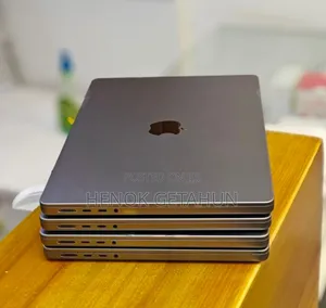 New Laptop Apple MacBook Pro M1 32GB Apple M1 Pro SSD 512GB