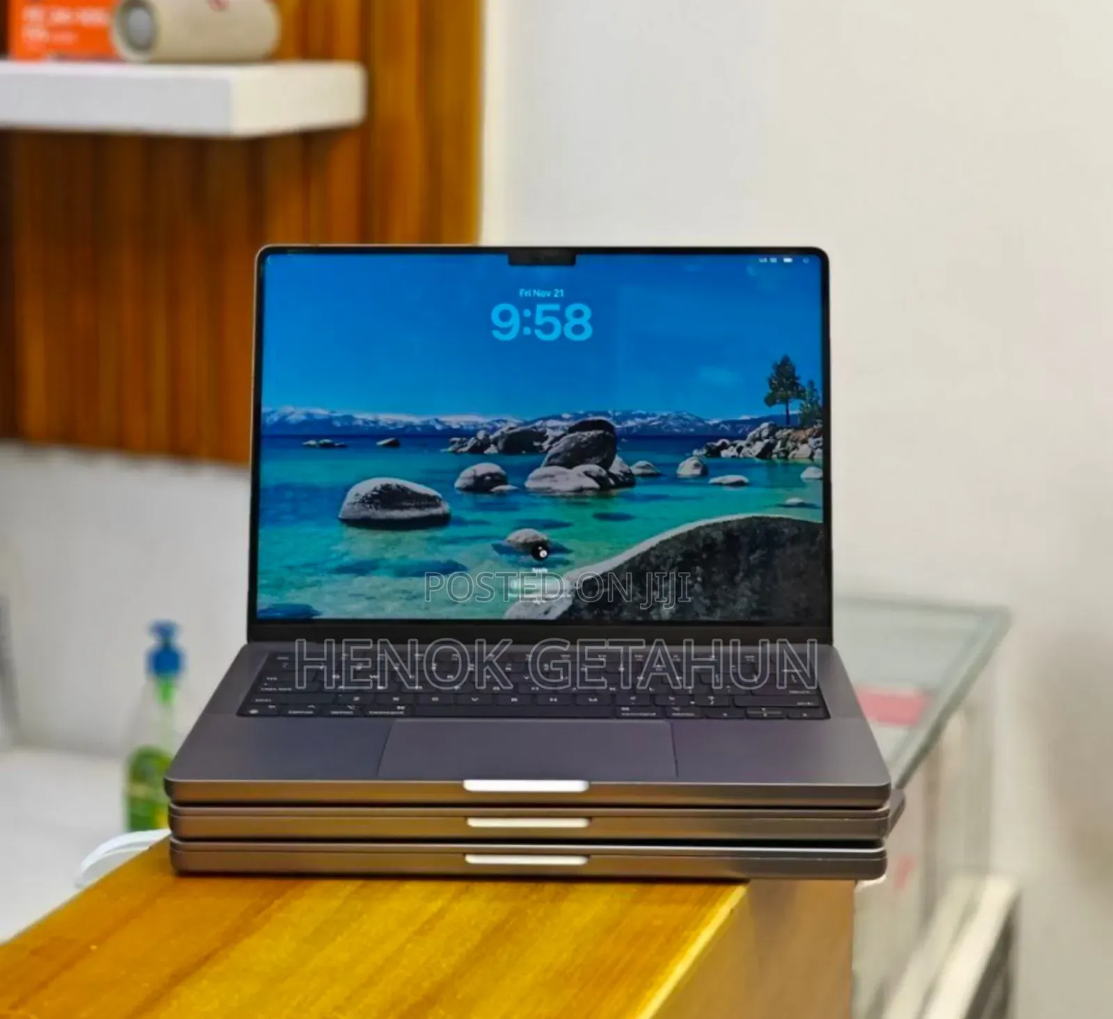 New Laptop Apple MacBook Pro M1 32GB Apple M1 Pro SSD 512GB