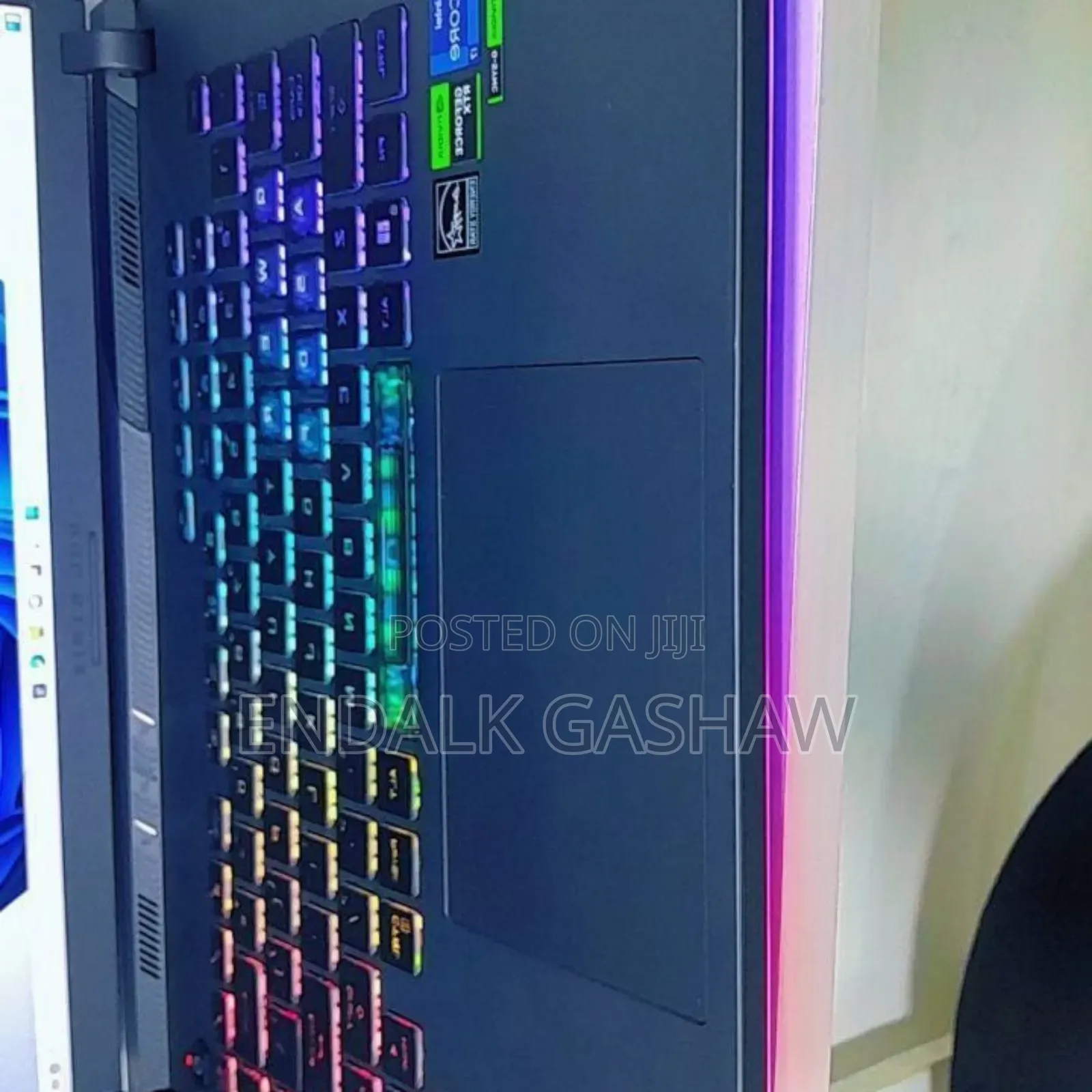 New Laptop Asus ROG Strix G15 16GB Intel Core I9 SSD 1T