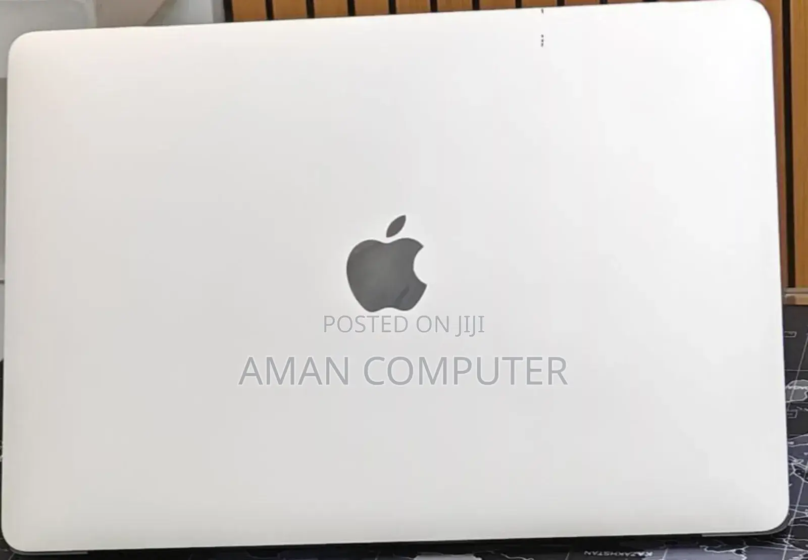 New Laptop Apple MacBook Pro 2022 M2 8GB Apple M2 SSD 256GB