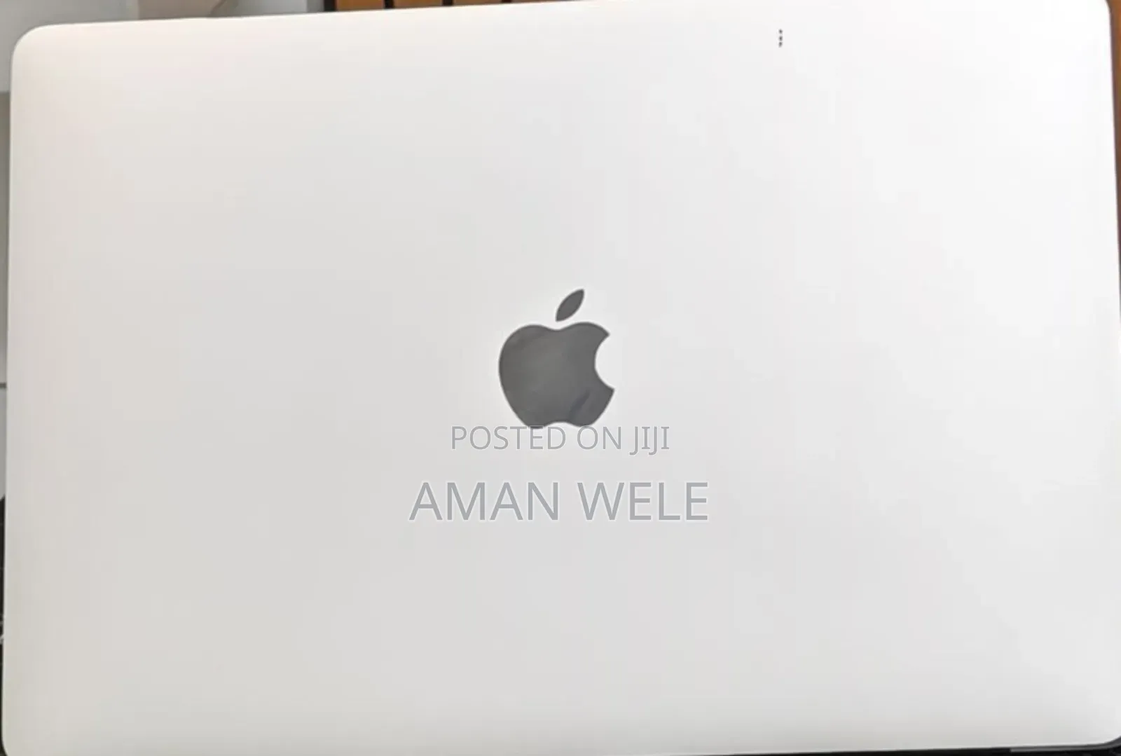 New Laptop Apple MacBook Pro 2022 M2 8GB Apple M2 SSD 256GB