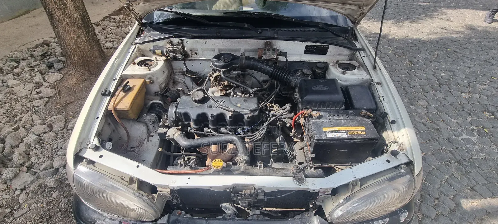 Hyundai Accent Base Sedan 1995 White