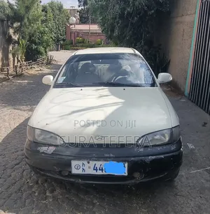 Hyundai Accent Base Sedan 1995 White