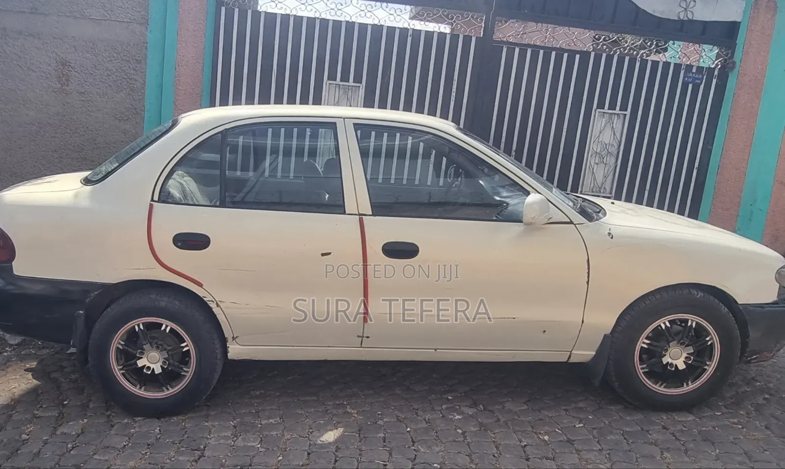 Hyundai Accent Base Sedan 1995 White