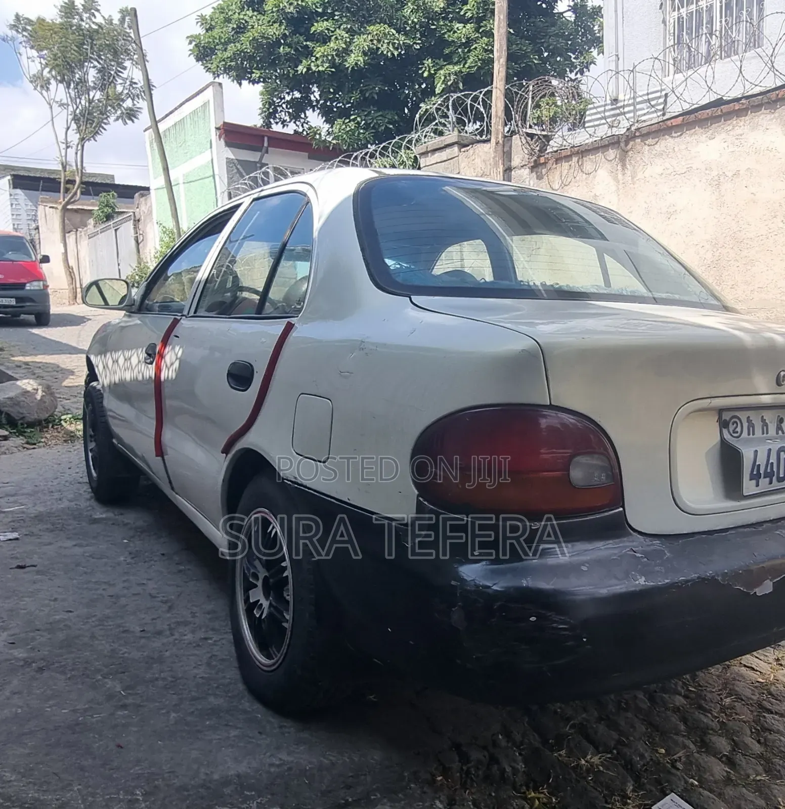 Hyundai Accent Base Sedan 1995 White