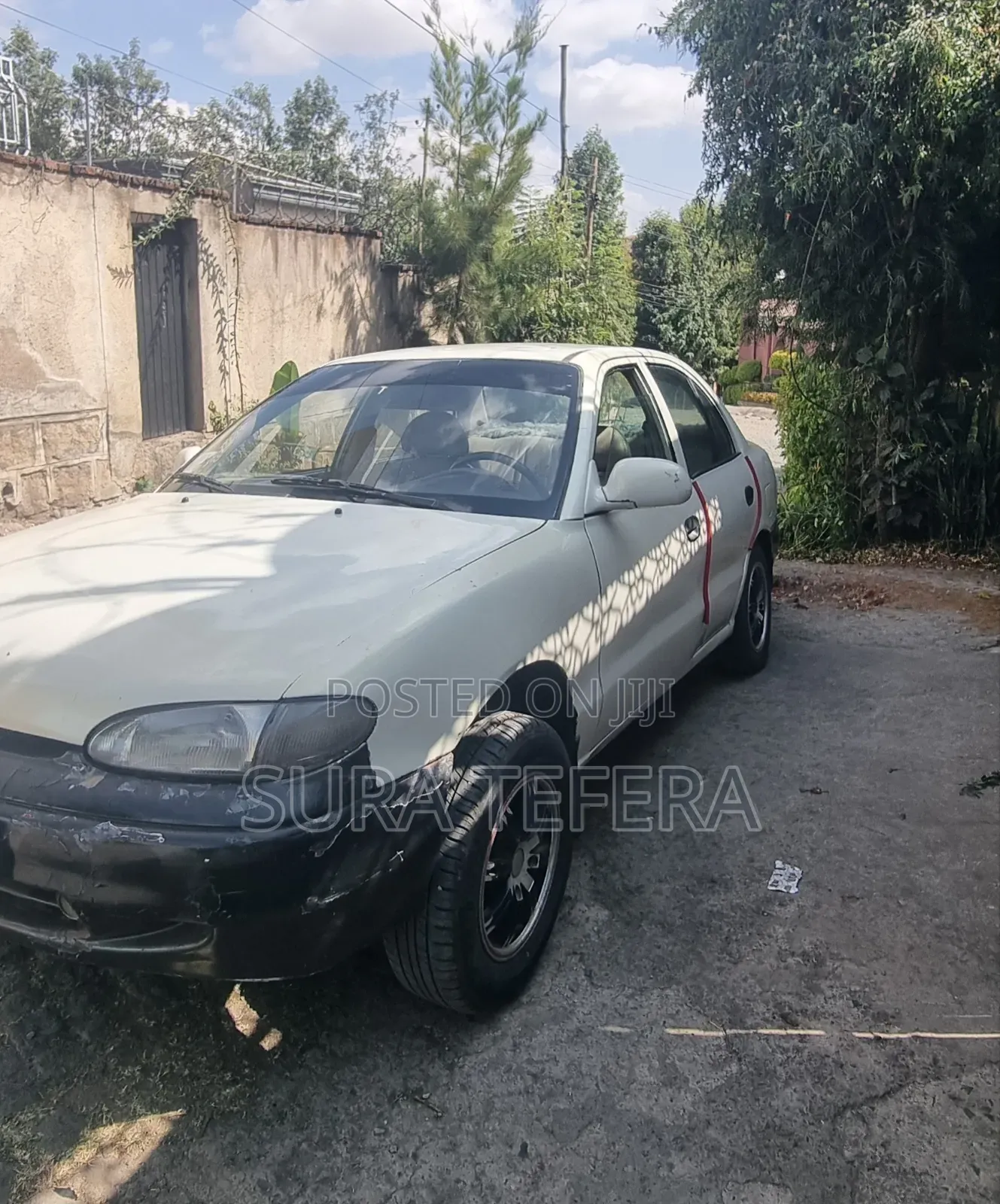Hyundai Accent Base Sedan 1995 White