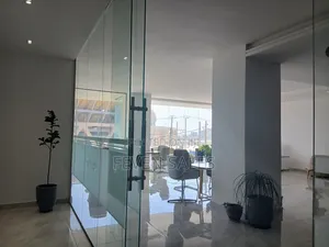 ለንግድ ምቹ በሆነችዉ ቦሌ የንግድ ሱቆችን እየሸጥን እንገኛለን