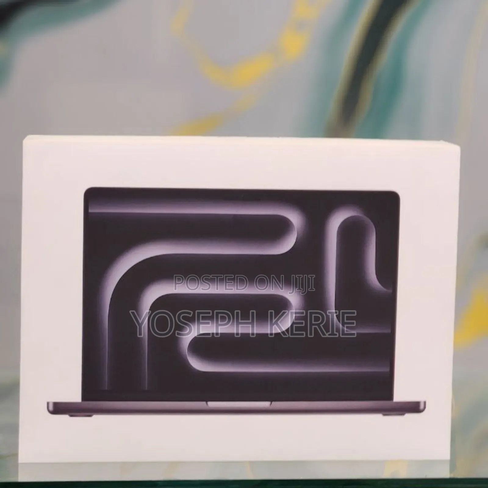 New Laptop Apple Macbook Pro 2025 M5 14-Inch 16GB Apple M5 SSD 512GB