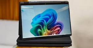 New Laptop HP OmniBook X Flip 14" 16GB Intel Core Ultra 7 SSD 1T