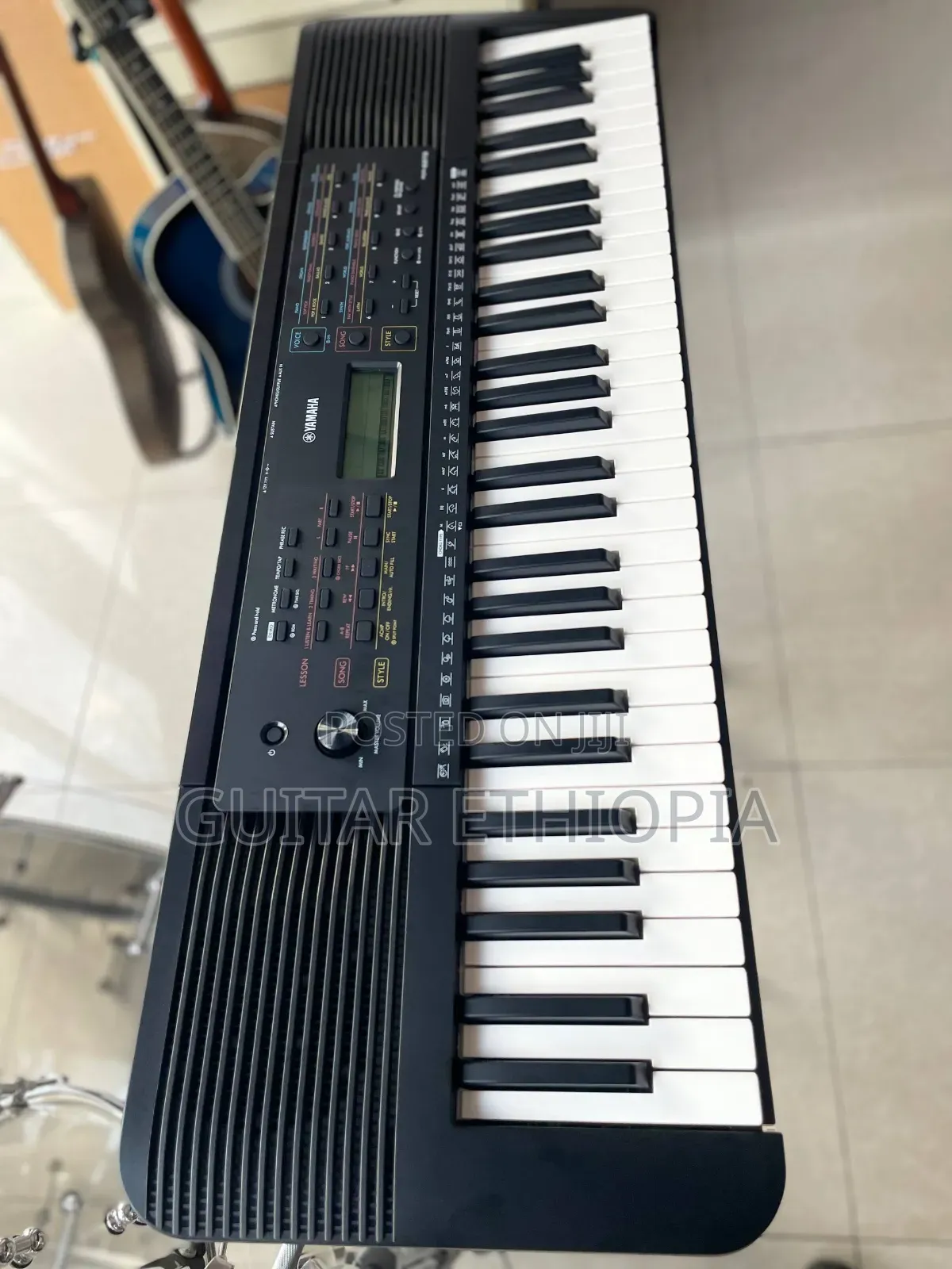Keyboard Yamaha PSR E273