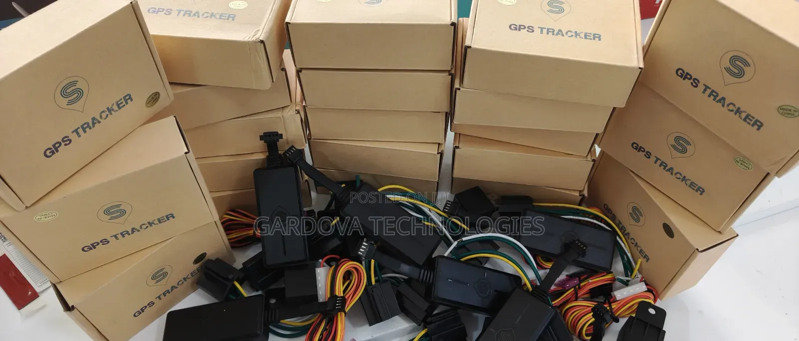 Universal 4g GPS Tracker for Car Motorcycle With Real-Time Tracking